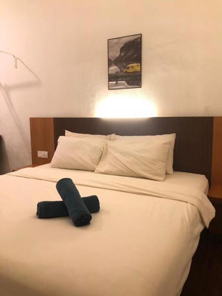 Nu Melati Hotel Пантай-Сенанг Экстерьер фото